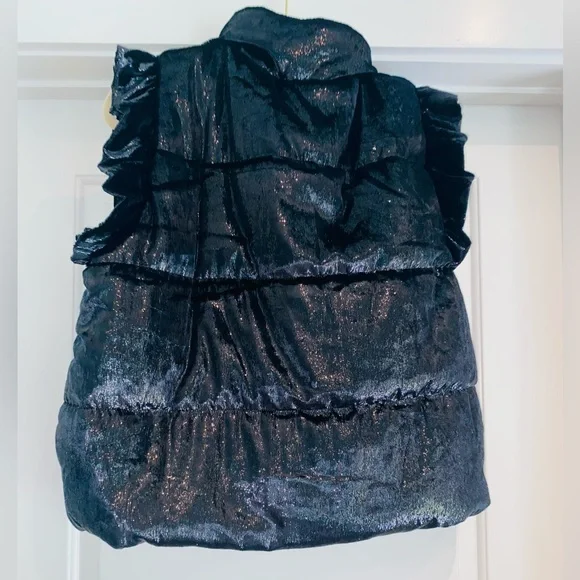 Grace & Emma Shimmer Ruffle Sleeve Puffer Vest - Picture 4 of 4